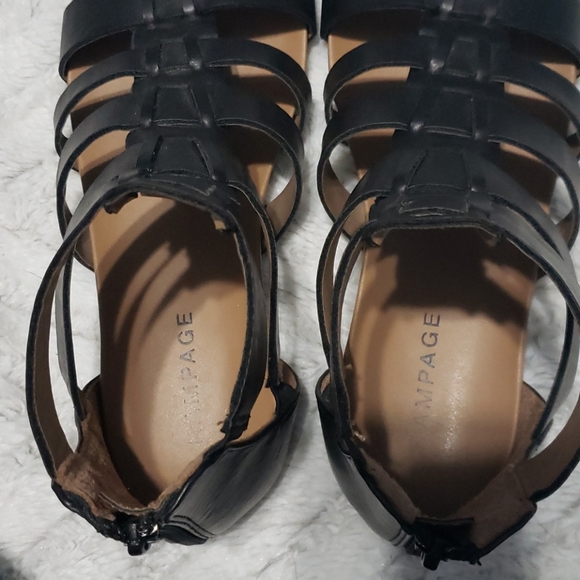 Womens black gladiator sandals size 7 flat - Picture 7 of 8